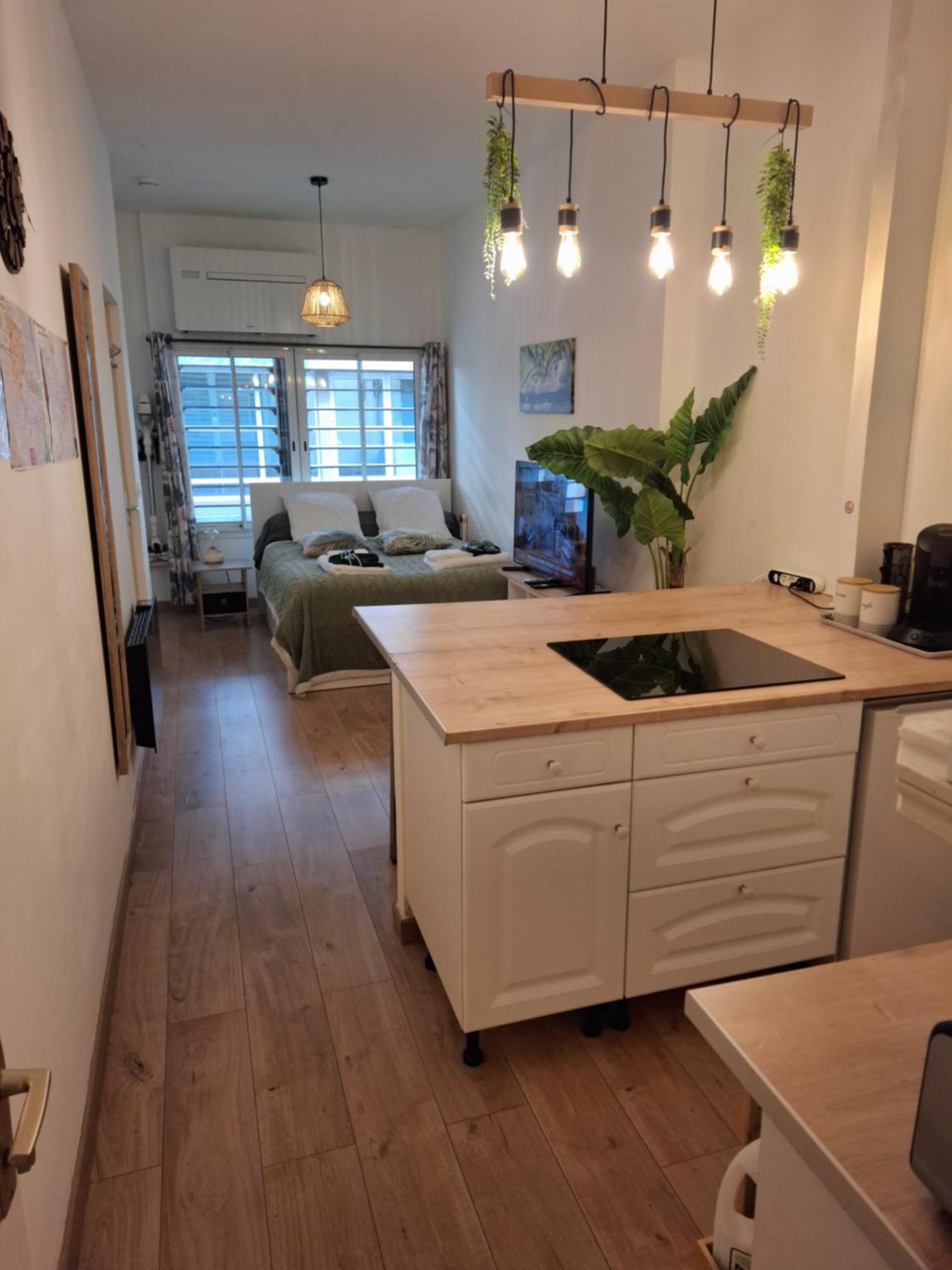 Studio La Casa De Planel Gare Saint Roch Montpellier Bagian luar foto