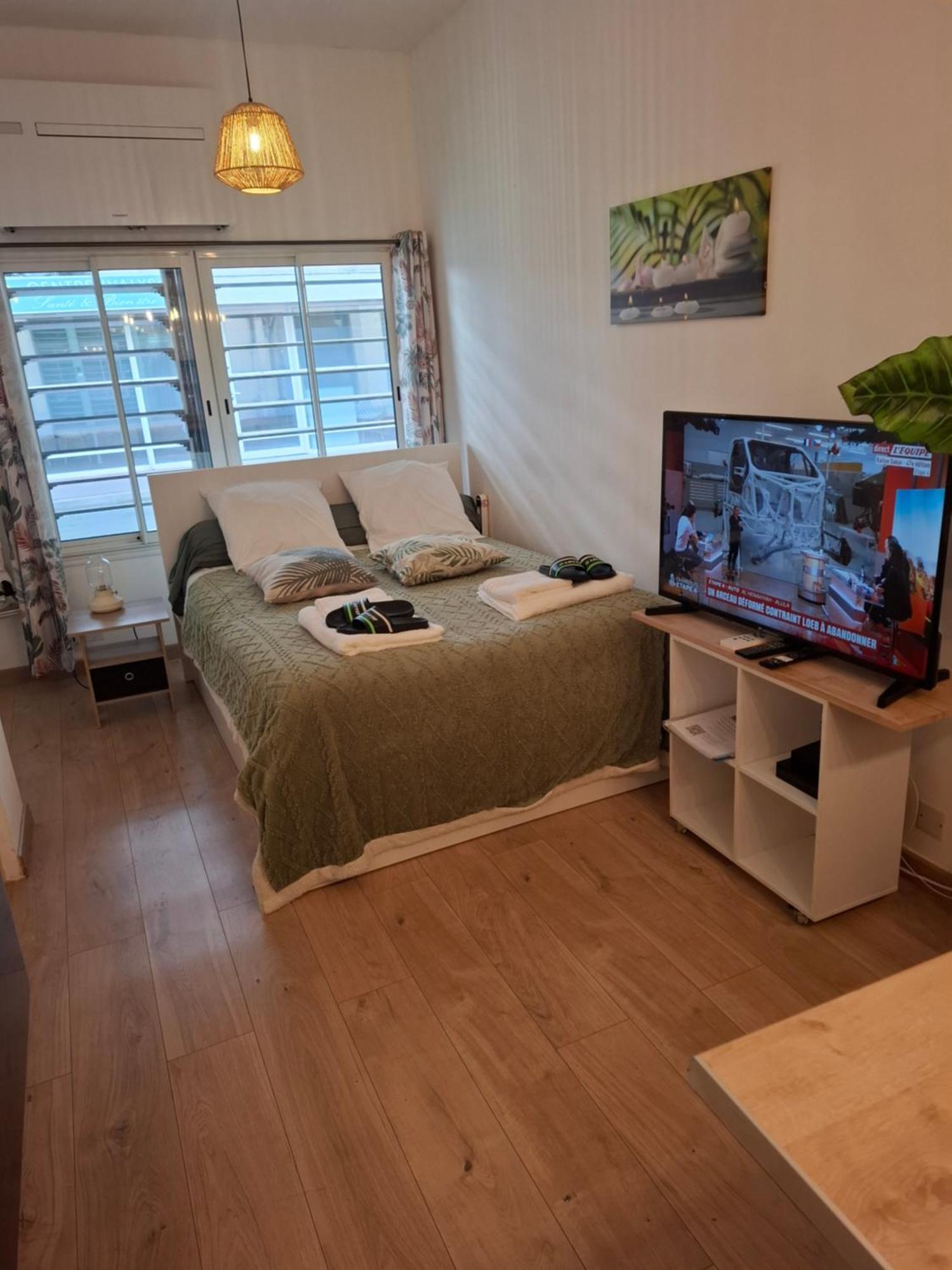 Studio La Casa De Planel Gare Saint Roch Montpellier Bagian luar foto