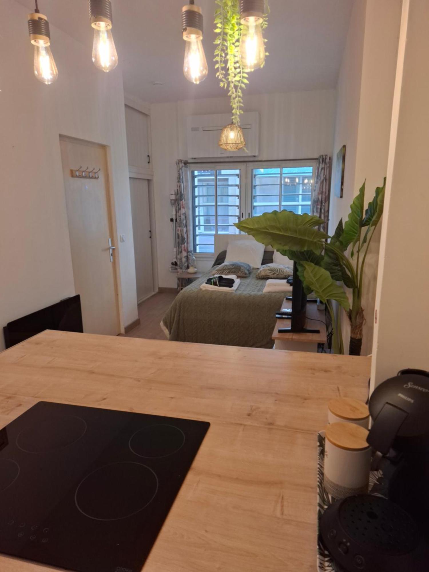 Studio La Casa De Planel Gare Saint Roch Montpellier Bagian luar foto